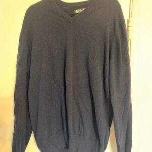 Men's V-Neck Sweater in Deep Navy